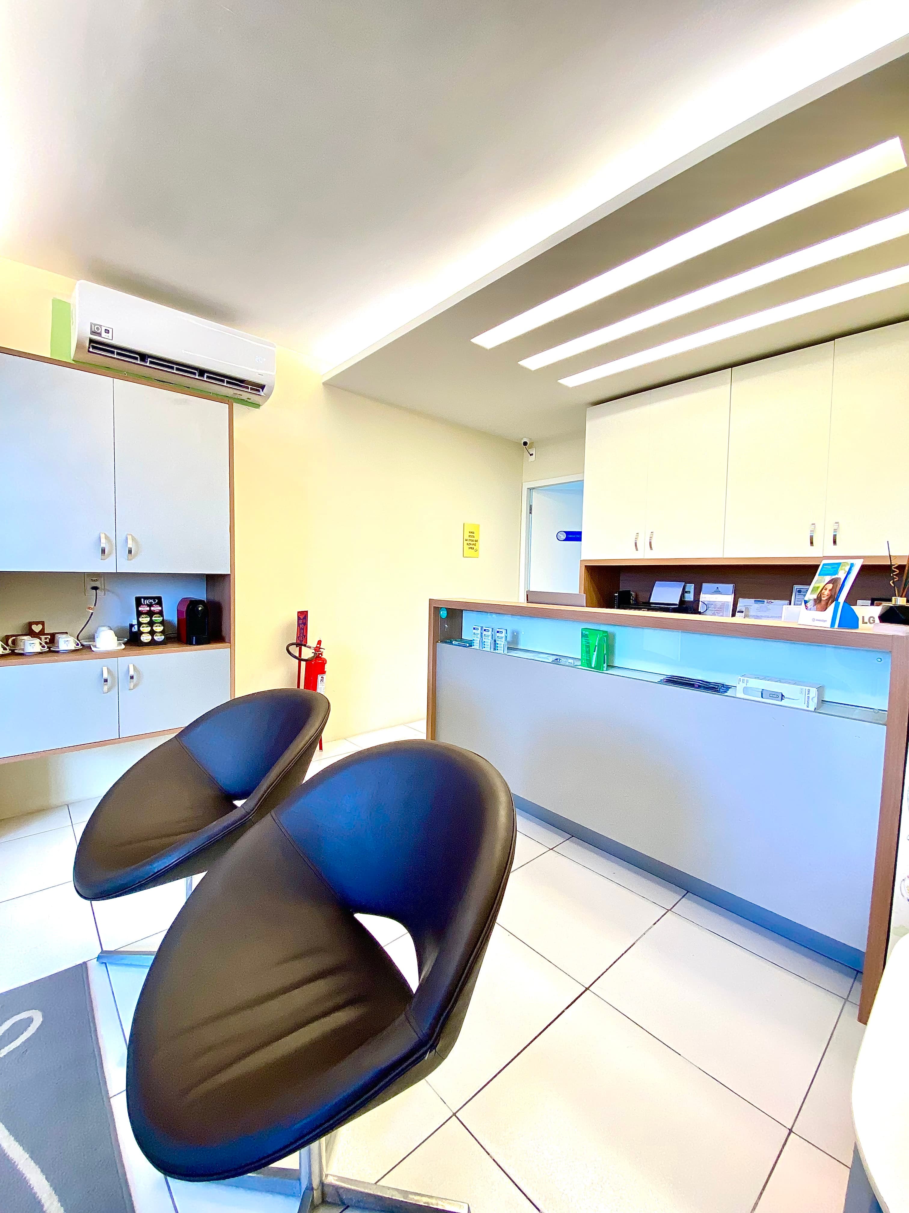 Consultório moderno e equipado